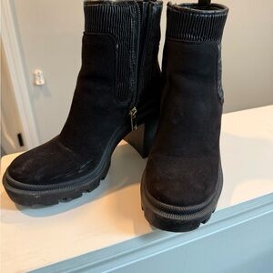 Jennifer Lopez Black Heeled Boots